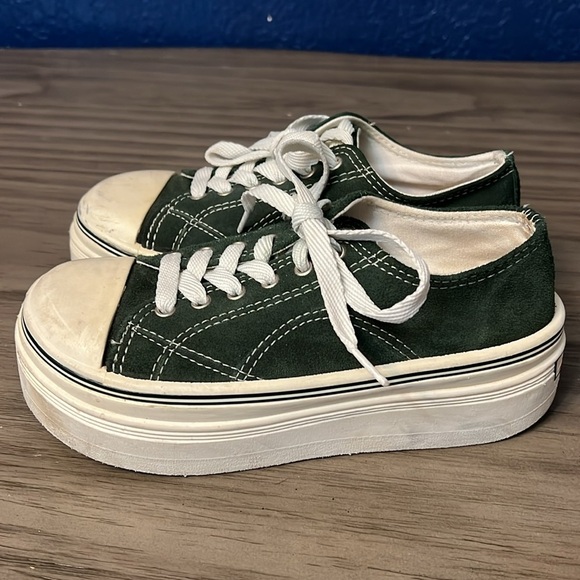 STEVE MADDEN CHUNKY Y2K PLATFORM GREEN LEATHER SNEAKERS 7 - Picture 1 of 16